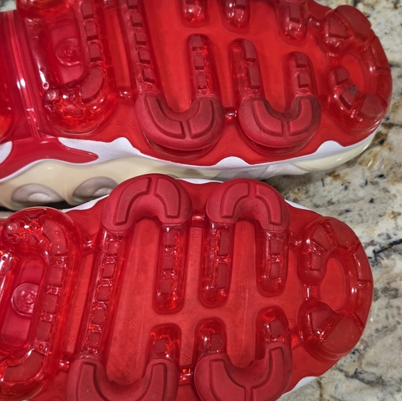 Nike Air Vapormax Plus Sneakers Men's Size 11 DH0279-100 Wht/Red - Picture 7 of 9